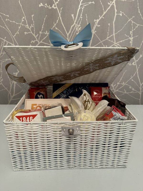 Hampers - Image 8